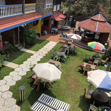Peravel Beach Holiday Home แคนโดลิม ภายนอก รูปภาพ